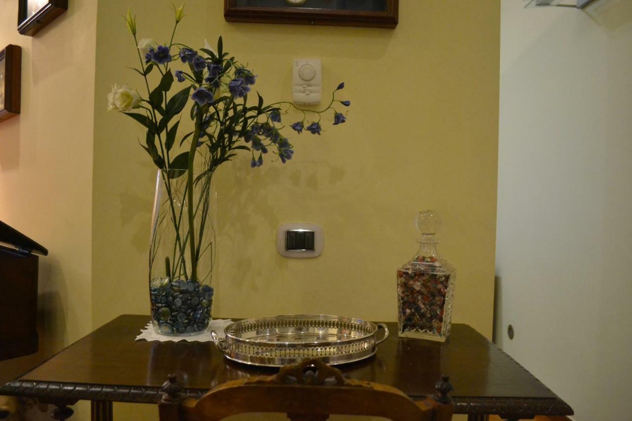 Bed and Breakfast Dimora Tafuri Salerno Exterior foto